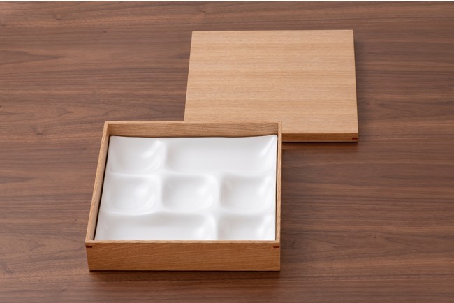 正方形白木箱（大）7ツ仕切プレート