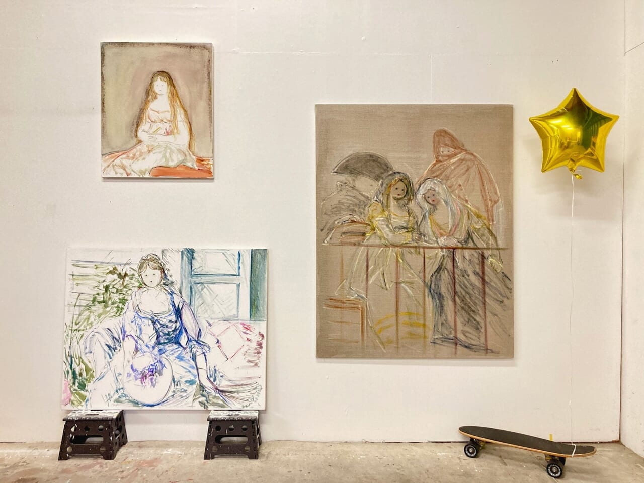 右：「image, Goya - Majas」麻布を脱色、木炭、膠、油絵の具　1168×910×25㎜　2022年 　左上：「image, Goya」綿布、油絵の具　610×500×25mm　2022年 　左下：「image, Morisot」綿布、油絵