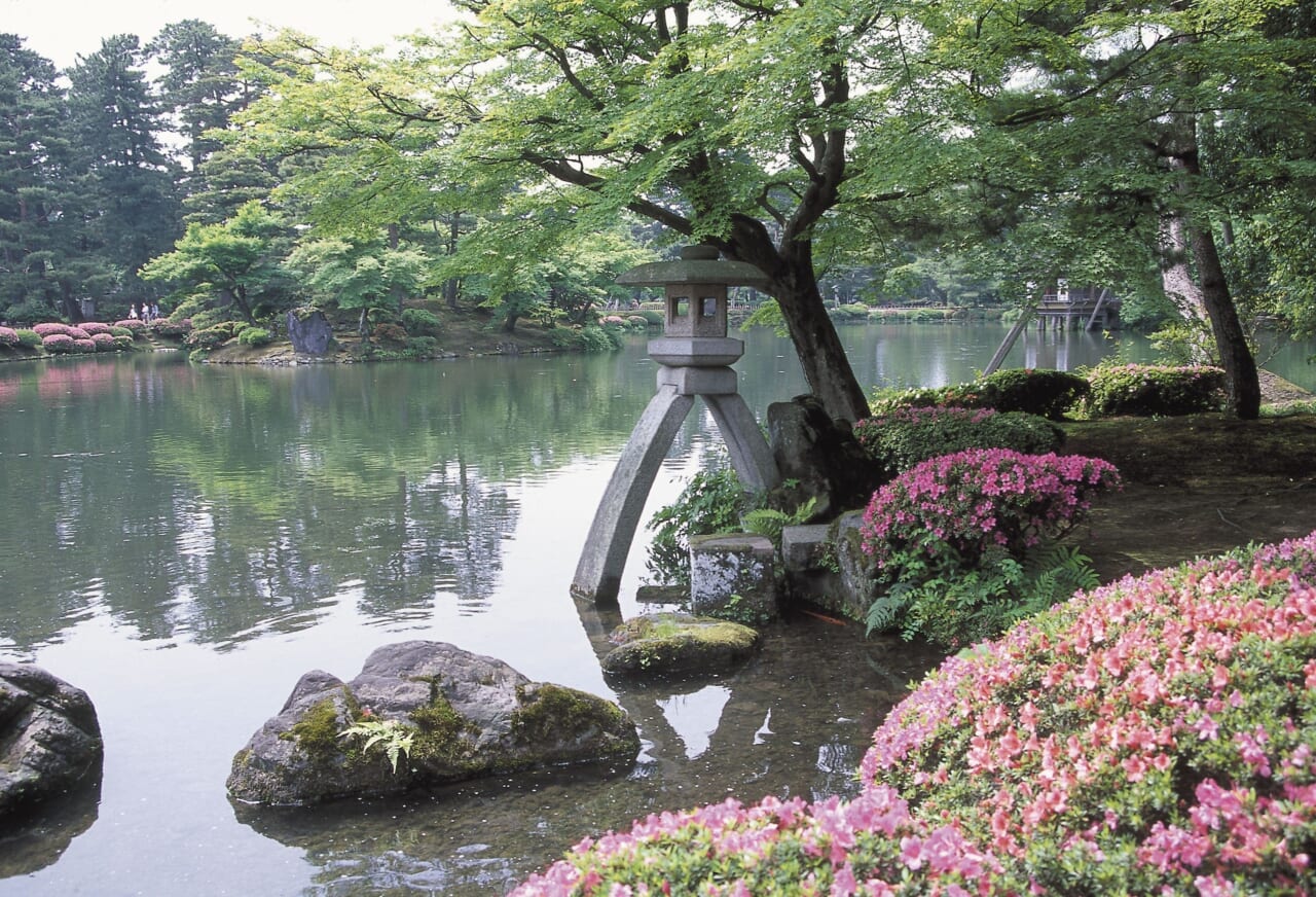 日本三名園にもあげられる「兼六園」