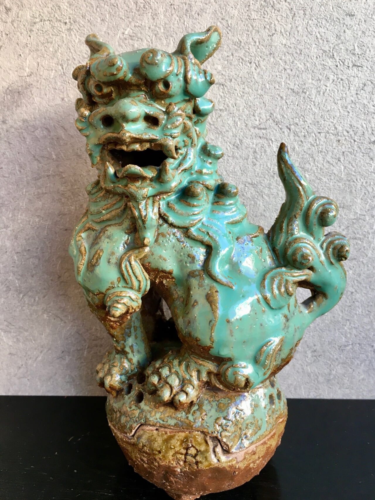 「緑釉獅子香炉」　壺屋焼　 サイズ：縦14×横12×高26㎝ 　価格：99,000円